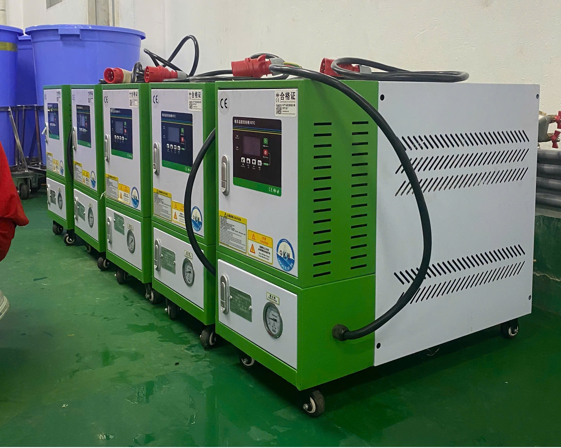Máy điều khiển nhiệt độ khuôn cho máy ép nhựa