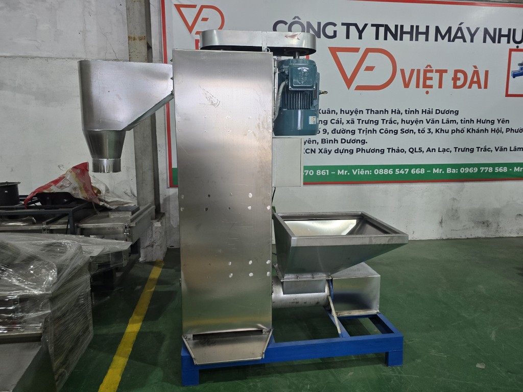 máy vắt nhựa ly tâm cho mảnh nhựa và hạt nhựa