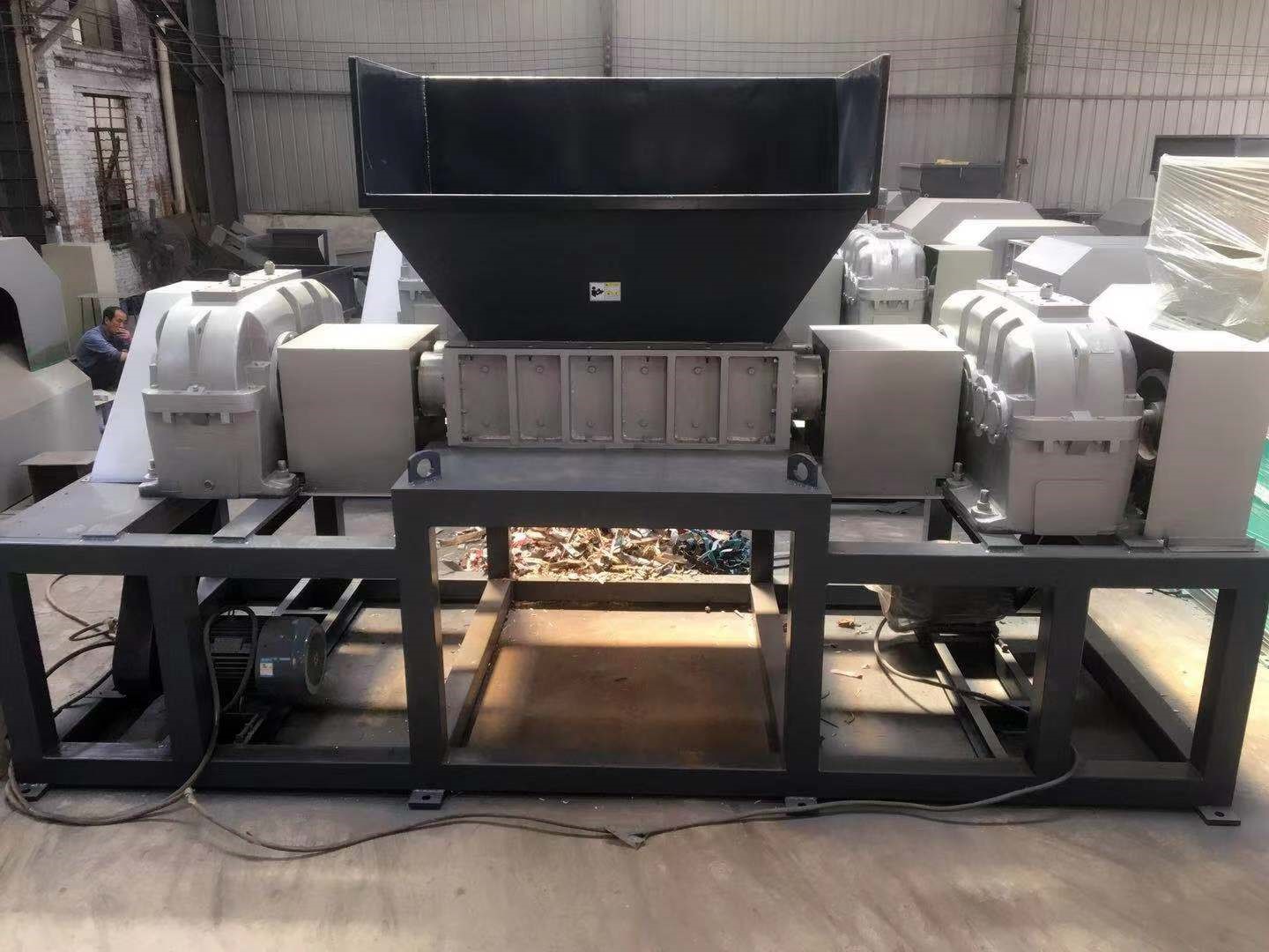 Máy nghiền 2 trục dạng chậm (plastic shredder)