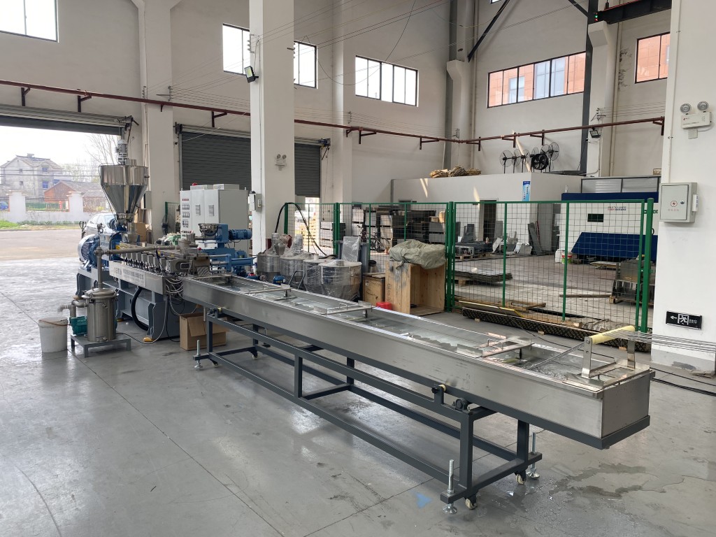 Máy đùn tạo hạt nhựa tái chế