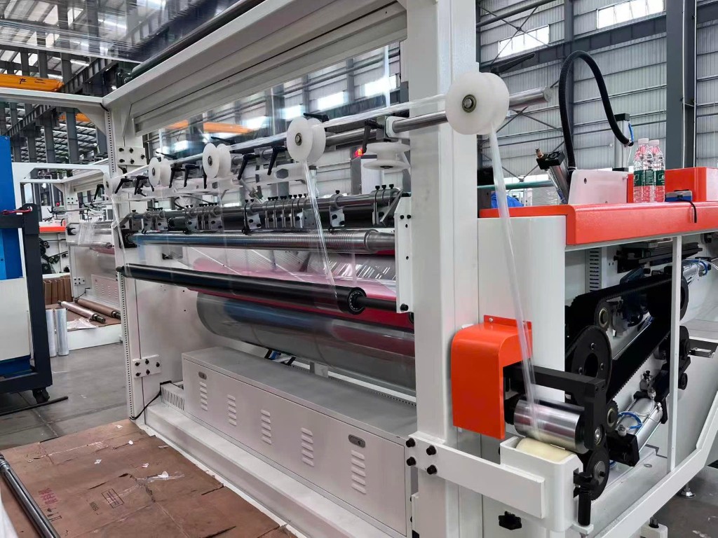 Máy đùn cán sản xuất màng nhựa