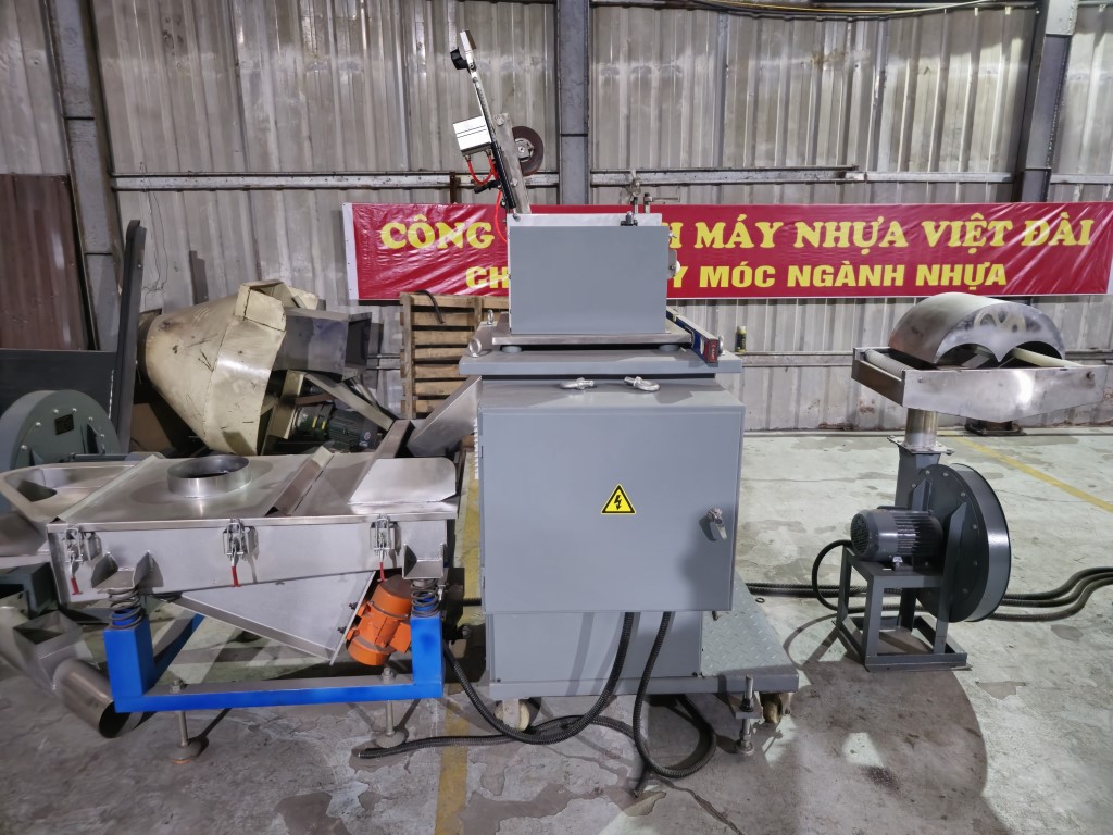 Thiết bị phụ trợ cho hệ thống tạo hạt nhựa